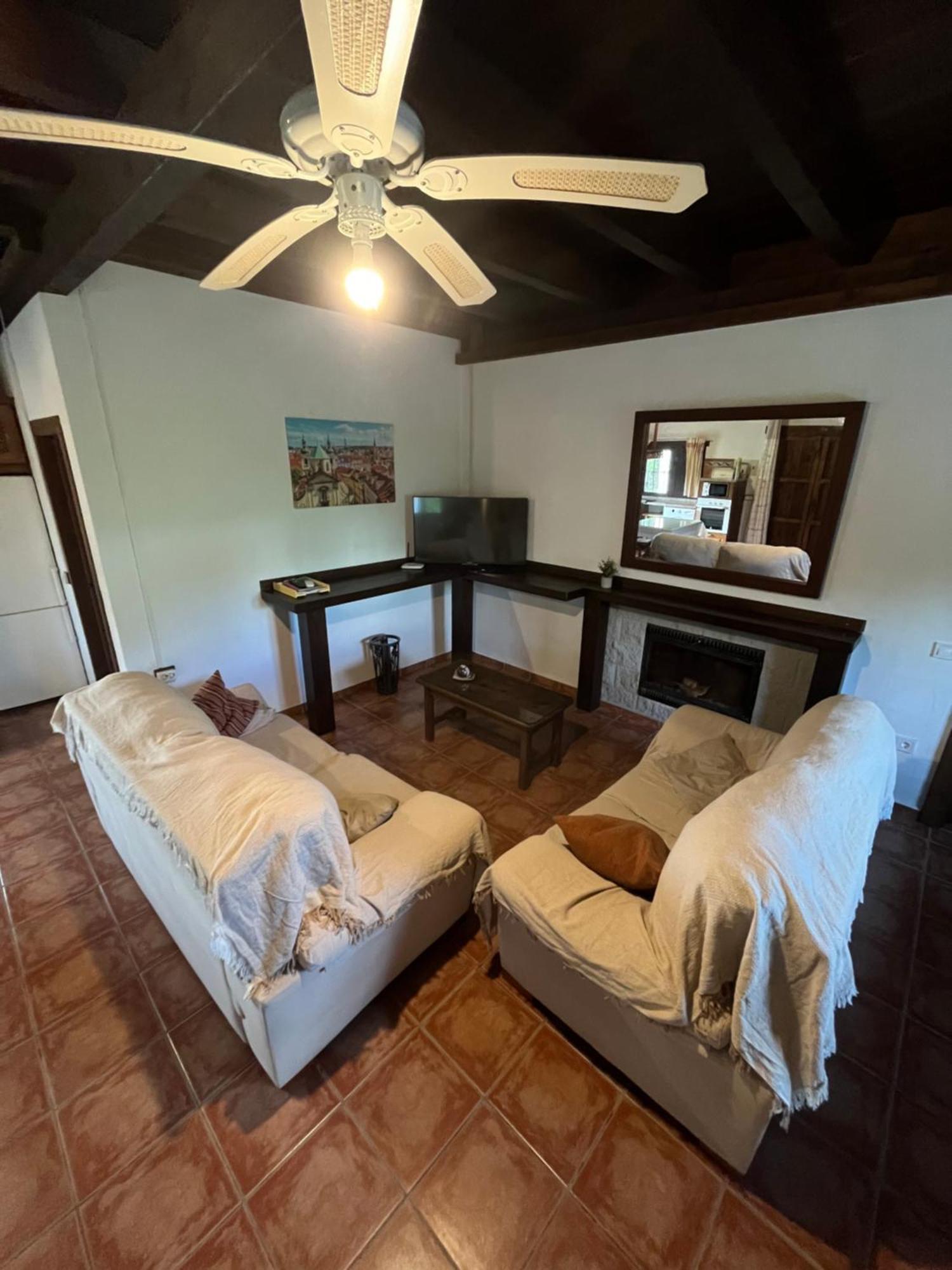 Cabana Rustica La Pililla Pilas Екстер'єр фото